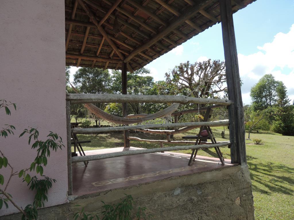 Pousada Sitio Da Serra カランカス エクステリア 写真